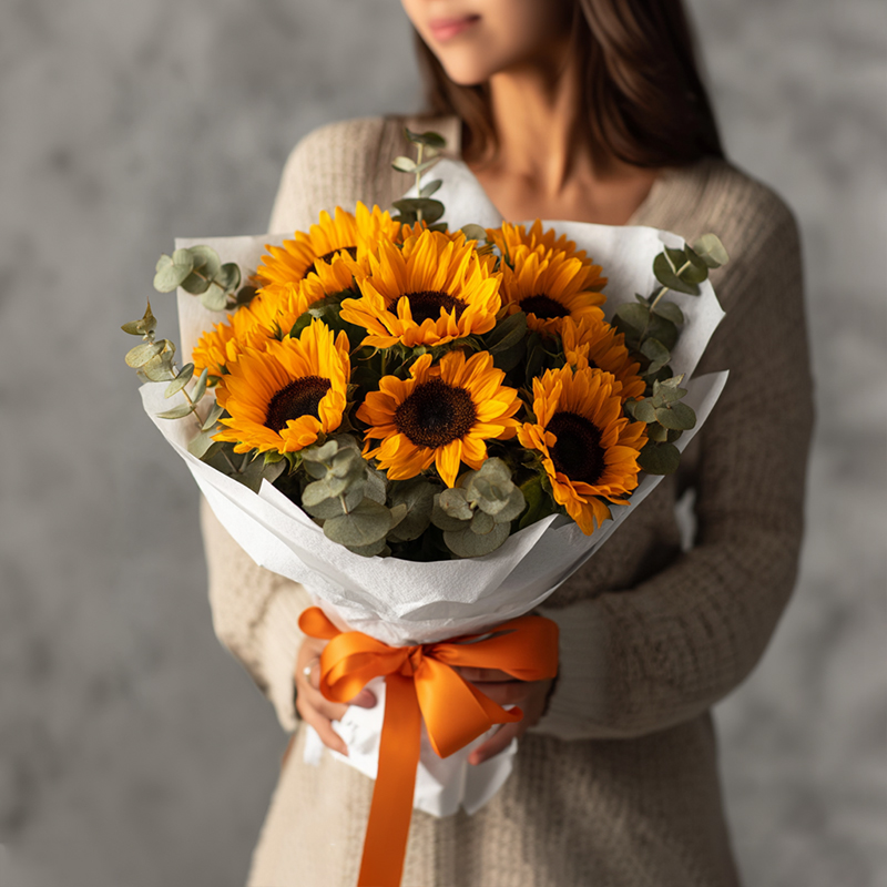 How much does Christmas sunflowers cost in Tanjong Pagar?